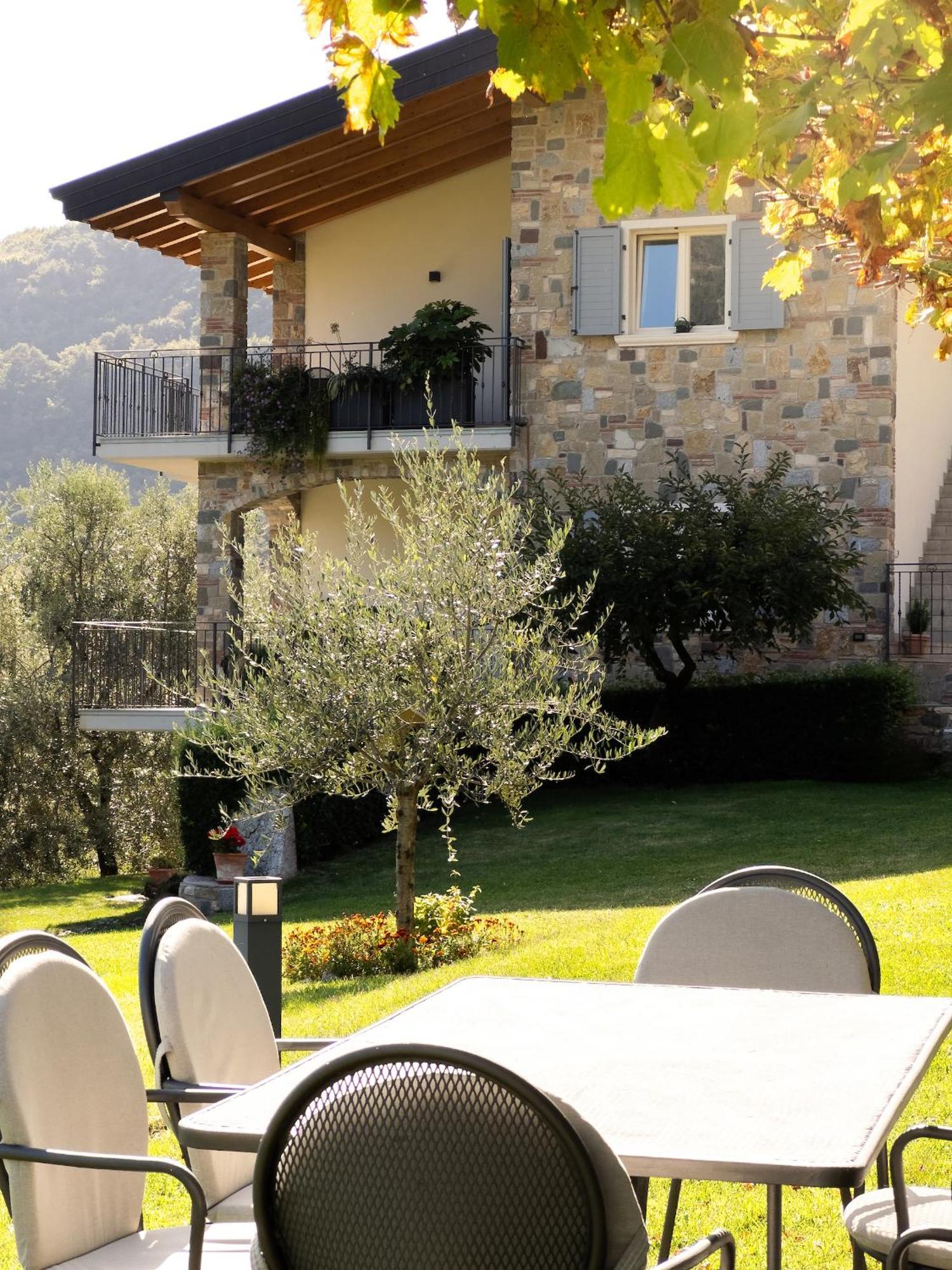 Mos Country House Tremosine Buitenkant foto