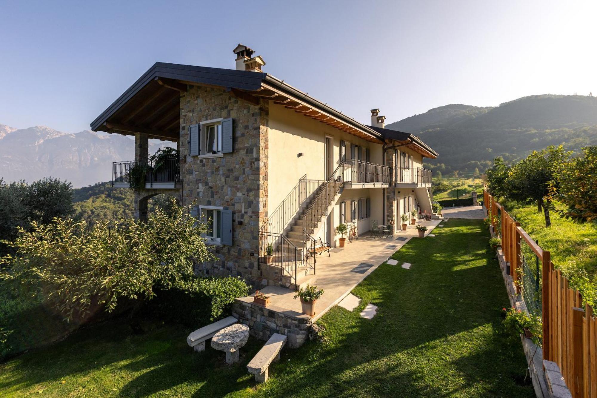 Mos Country House Tremosine Buitenkant foto