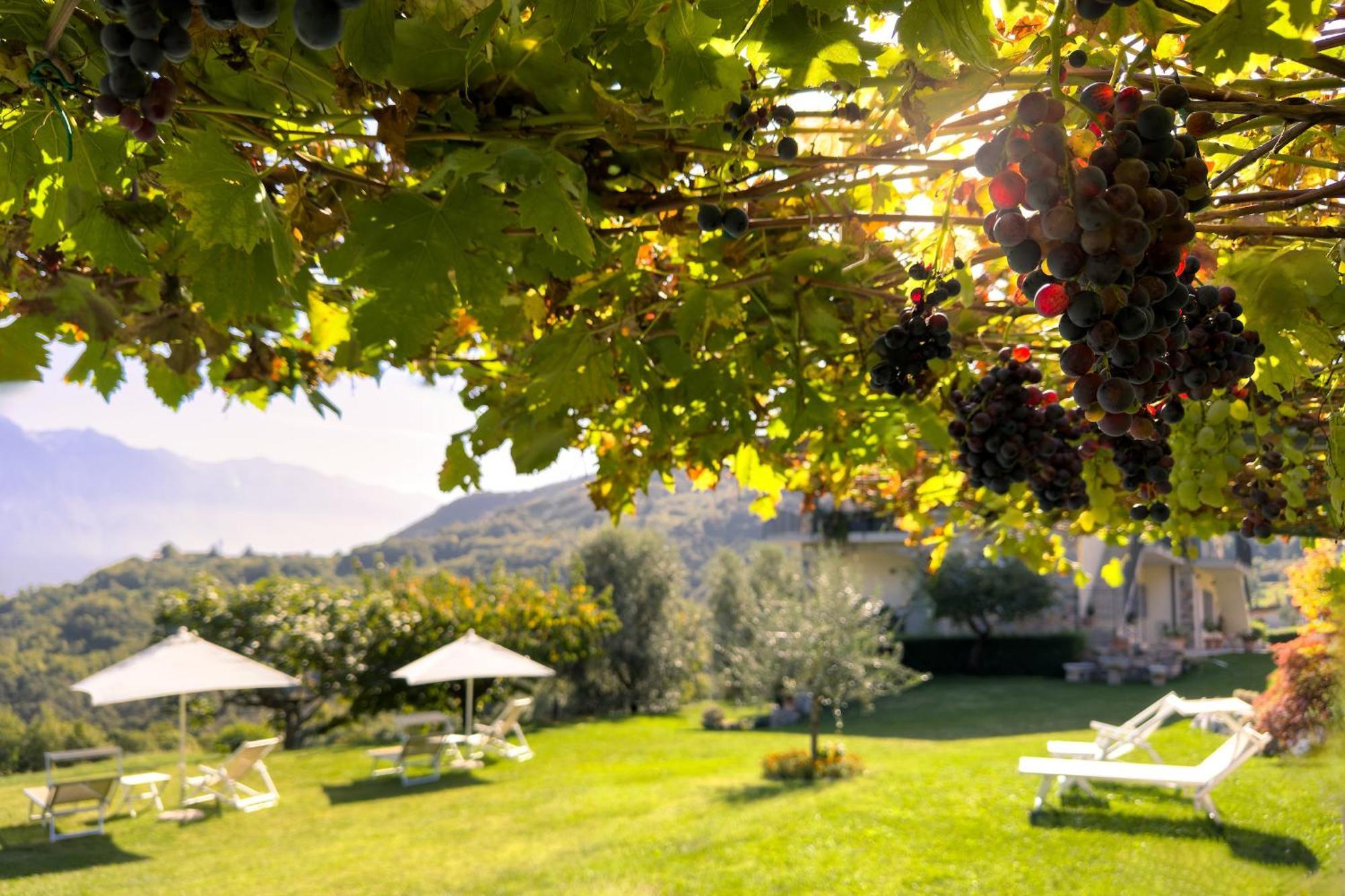 Mos Country House Tremosine Buitenkant foto