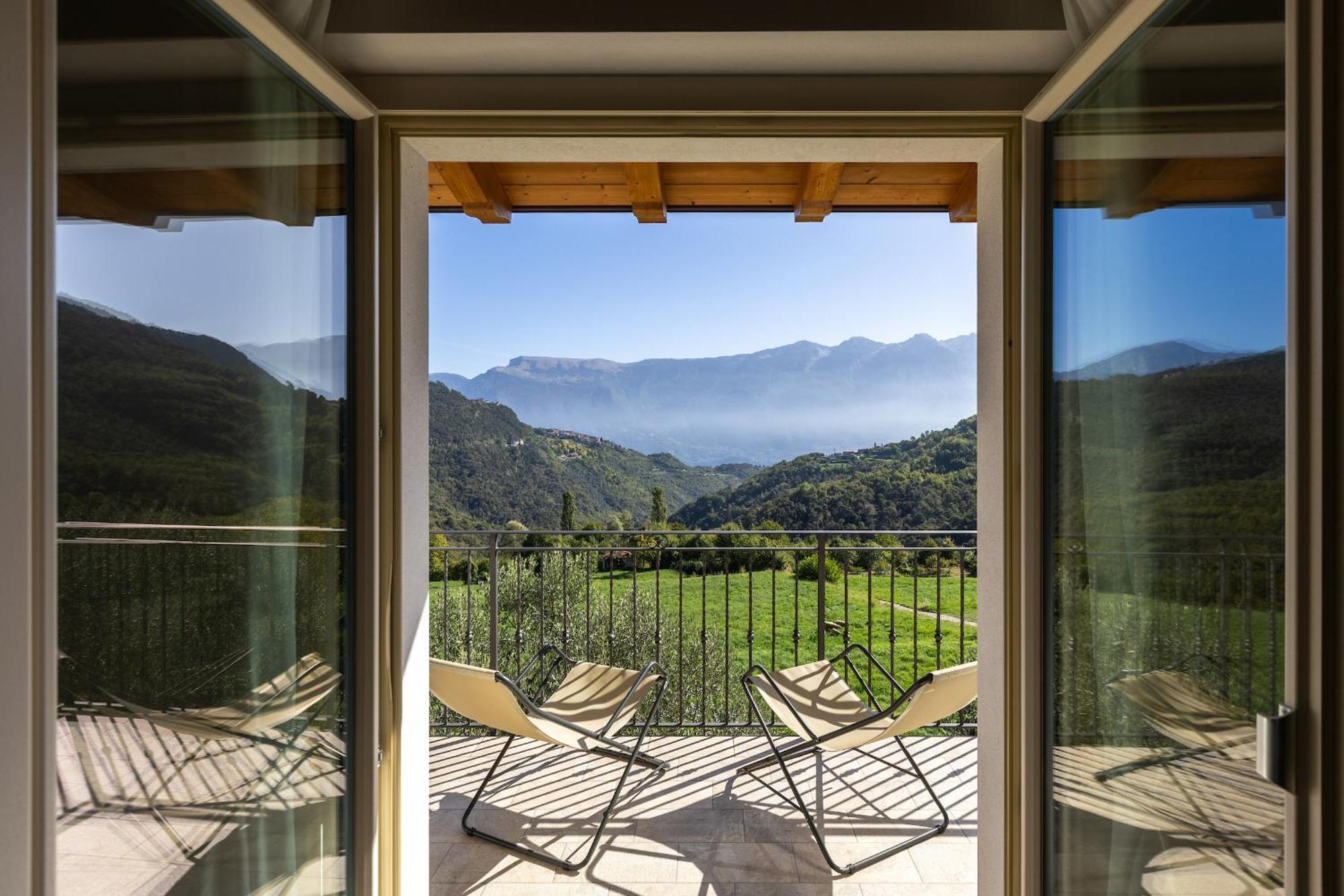 Mos Country House Tremosine Buitenkant foto