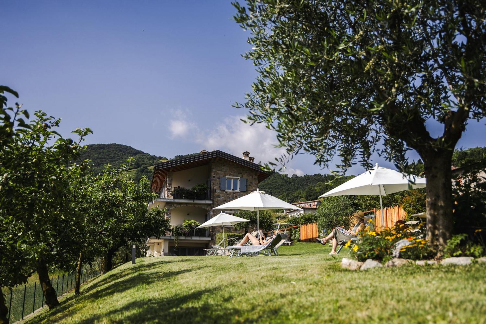Mos Country House Tremosine Buitenkant foto